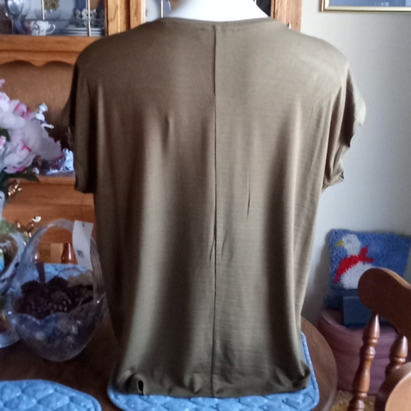 Palette Embellished Shoulder Tee - Picture 3 of 5